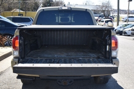 Used 2018  Toyota Tacoma Double Cab 5' Bed V6 4x4 &lpar;Natl&rpar; at Auto Finance Center LLC near Woodbridge&comma; VA