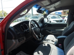 Used 2015  Toyota Tacoma 4WD Double Cab V6 &lpar;Natl&rpar; at Auto Finance Center LLC near Woodbridge&comma; VA