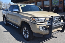 Used 2018  Toyota Tacoma Double Cab 5' Bed V6 4x4 &lpar;Natl&rpar; at Auto Finance Center LLC near Woodbridge&comma; VA