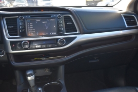 Used 2015  Toyota Highlander 4d SUV FWD XLE at Auto Finance Center LLC near Woodbridge, VA