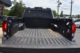 Used 2019  Toyota Tacoma 4WD Double Cab 5' Bed V6 &lpar;Natl&rpar; at Auto Finance Center LLC near Woodbridge&comma; VA