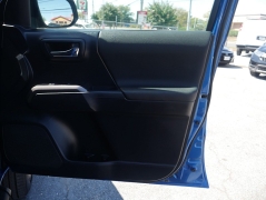 Used 2017  Toyota Tacoma Double Cab 5' Bed V6 4x4 (Natl) at Auto Finance Center LLC near Woodbridge, VA