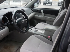 Used 2011  Toyota Highlander FWD 4dr V6 &lpar;Natl&rpar; at Auto Finance Center LLC near Woodbridge&comma; VA