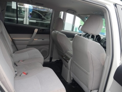 Used 2013  Toyota Highlander 4d SUV AWD at Auto Finance Center LLC near Woodbridge&comma; VA