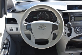 Used 2014 Toyota Sienna 4d Wagon L at Auto Finance Center LLC near Woodbridge, VA