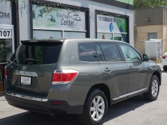 Used 2012  Toyota Highlander FWD 4dr I4 &lpar;Natl&rpar; at Auto Finance Center LLC near Woodbridge&comma; VA