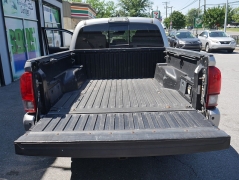 Used 2018  Toyota Tacoma Double Cab 5' Bed V6 4x4 &lpar;Natl&rpar; at Auto Finance Center LLC near Woodbridge&comma; VA