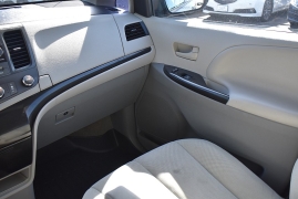 Used 2014 Toyota Sienna 4d Wagon L at Auto Finance Center LLC near Woodbridge, VA