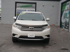 Used 2013  Toyota Highlander 4d SUV AWD at Auto Finance Center LLC near Woodbridge&comma; VA