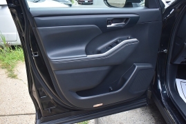 Used 2022 Toyota Highlander XLE AWD at Auto Finance Center LLC near Woodbridge, VA