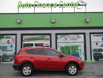 2014 Toyota RAV4 LE's photo