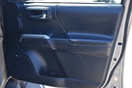 Used 2018  Toyota Tacoma Double Cab 5' Bed V6 4x4 &lpar;Natl&rpar; at Auto Finance Center LLC near Woodbridge&comma; VA