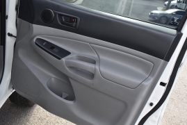 Used 2015  Toyota Tacoma 2WD Double Cab I4 AT PreRunner (Natl) at Auto Finance Center LLC near Woodbridge, VA