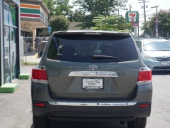 Used 2012  Toyota Highlander FWD 4dr I4 &lpar;Natl&rpar; at Auto Finance Center LLC near Woodbridge&comma; VA