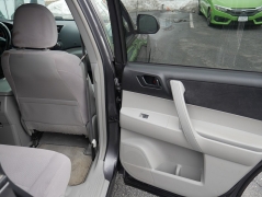 Used 2011  Toyota Highlander FWD 4dr V6 &lpar;Natl&rpar; at Auto Finance Center LLC near Woodbridge&comma; VA