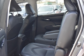 Used 2020  Toyota Highlander 4d SUV AWD XLE at Auto Finance Center LLC near Woodbridge&comma; VA