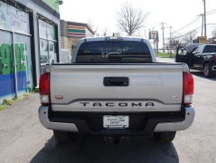 Used 2017  Toyota Tacoma Double Cab 5' Bed V6 4x2 AT &lpar;Natl&rpar; at Auto Finance Center LLC near Woodbridge&comma; VA