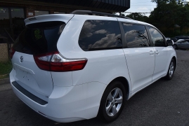 Used 2015  Toyota Sienna 5dr Van LE FWD &lpar;Natl&rpar; at Auto Finance Center LLC near Woodbridge&comma; VA