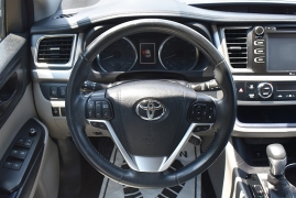 Used 2017 Toyota Highlander 4d SUV FWD LE Plus at Auto Finance Center LLC near Woodbridge, VA