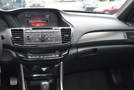 Used 2017  Honda Accord Sedan 4d Sport SE CVT at Auto Finance Center LLC near Woodbridge&comma; VA