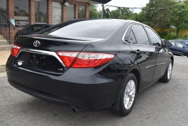 Used 2017  Toyota Camry Auto &lpar;Natl&rpar; at Auto Finance Center LLC near Woodbridge&comma; VA