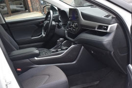 Used 2023  Toyota Highlander FWD &lpar;Natl&rpar; at Auto Finance Center LLC near Woodbridge&comma; VA