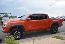 Used 2018 Toyota Tacoma 4WD Double Cab TRD Off-Road Auto at Auto Finance Center LLC near Woodbridge, VA