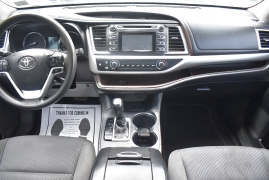 Used 2015 Toyota Highlander 4d SUV FWD LE (V6) at Auto Finance Center LLC near Woodbridge, VA