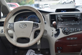 Used 2014  Toyota Sienna 5dr Van V6 FWD &lpar;Natl&rpar; at Auto Finance Center LLC near Woodbridge&comma; VA