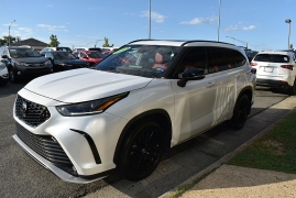 Used 2023  Toyota Highlander FWD &lpar;Natl&rpar; at Auto Finance Center LLC near Woodbridge&comma; VA