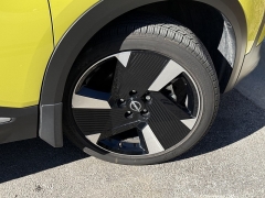 Used 2025  Nissan Kicks SR AWD at Maxx Loans near St. Adrian, MI