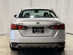 Used 2021  Nissan Altima 2&period;5 SR Sedan at Maxx Loans near St&period; Adrian&comma; MI