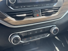 Used 2023 Nissan Altima 2.5 SV AWD Sedan at Maxx Loans near St. Adrian, MI
