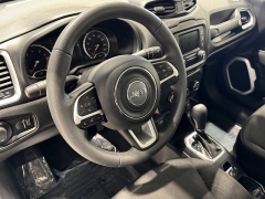 Used 2020  Jeep Renegade 4d SUV 4WD Sport at Maxx Loans near St&period; Adrian&comma; MI