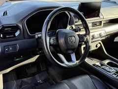 Used 2025  Honda Pilot Touring AWD at Maxx Loans near St&period; Adrian&comma; MI