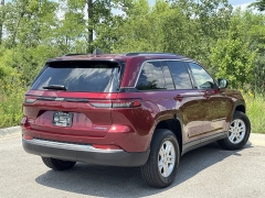 Used 2023 Jeep Grand Cherokee Laredo 4x4 at Maxx Loans near St. Adrian, MI