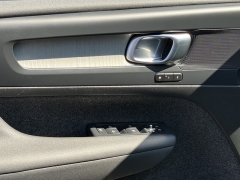 Used 2024 Volvo XC40 B5 AWD Plus Dark Theme at Maxx Loans near St. Adrian, MI