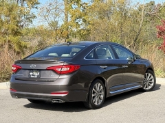 Used 2017  Hyundai Sonata 4d Sedan Limited at Maxx Loans near St. Adrian, MI