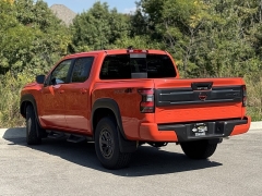 New 2025 Nissan Frontier Crew Cab 4x4 PRO-4X at Zeigler Nissan of Orland Park near Orland Park, IL