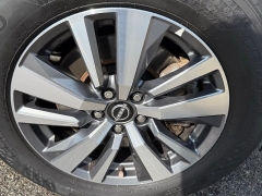 Used 2024  Nissan Pathfinder SL 4WD at Maxx Loans near St&period; Adrian&comma; MI