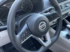 Used 2022 Nissan Altima 2.5 SV Sedan at Maxx Loans near St. Adrian, MI