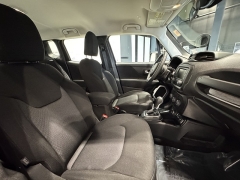 Used 2020  Jeep Renegade 4d SUV 4WD Sport at Maxx Loans near St&period; Adrian&comma; MI