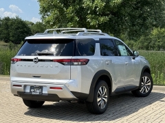 New 2025 Nissan Pathfinder SL 4WD at Zeigler Nissan of Orland Park near Orland Park, IL