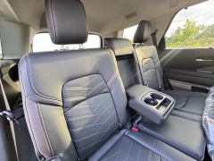 New 2025 Nissan Pathfinder Platinum 4WD at Zeigler Nissan of Orland Park near Orland Park, IL