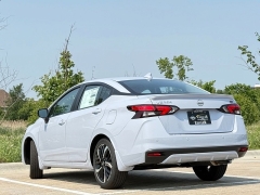 New 2025 Nissan Versa SR CVT at Zeigler Nissan of Orland Park near Orland Park, IL
