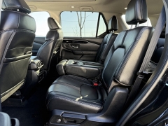 Used 2025  Honda Pilot Touring AWD at Maxx Loans near St&period; Adrian&comma; MI