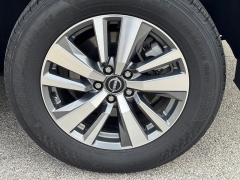 Used 2025  Nissan Pathfinder SL 4WD at Maxx Loans near St&period; Adrian&comma; MI