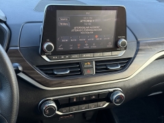 Used 2023  Nissan Altima 2&period;5 SV AWD Sedan at Maxx Loans near St&period; Adrian&comma; MI