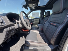 New 2025 Nissan Frontier Crew Cab 4x4 PRO-4X at Zeigler Nissan of Orland Park near Orland Park, IL