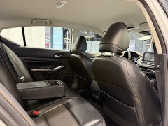 Used 2021  Nissan Altima 2&period;5 SR Sedan at Maxx Loans near St&period; Adrian&comma; MI